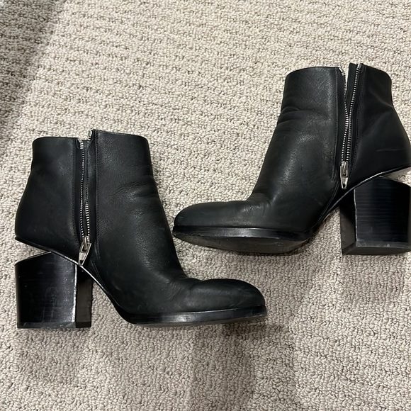 Alexander Wang Kori ankle boots with silver heel plate - Picture 4 of 5